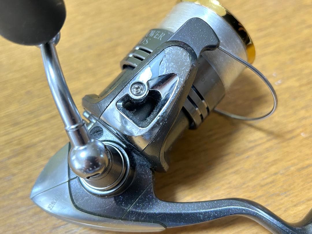 TW POWER 2500S シマノスピニングリール　【ジャンク扱い】
