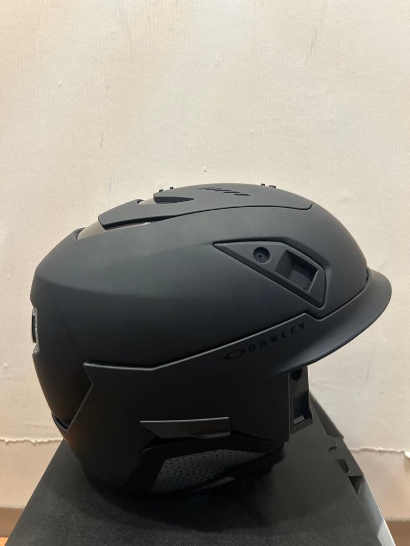 【新品箱付き】OAKLEY MOD7 ヘルメット ゴーグル付 Mサイズ