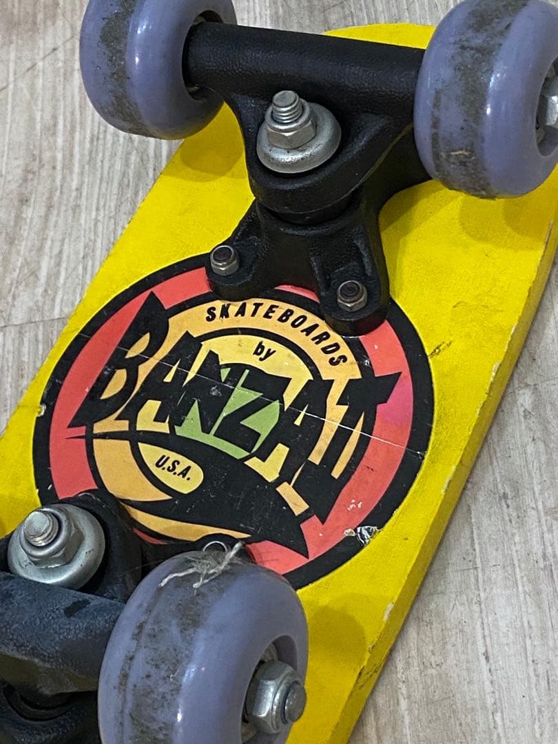 【東京都23区配送無料】横幅30cm ミニスケボー　banzai usa 西海岸
