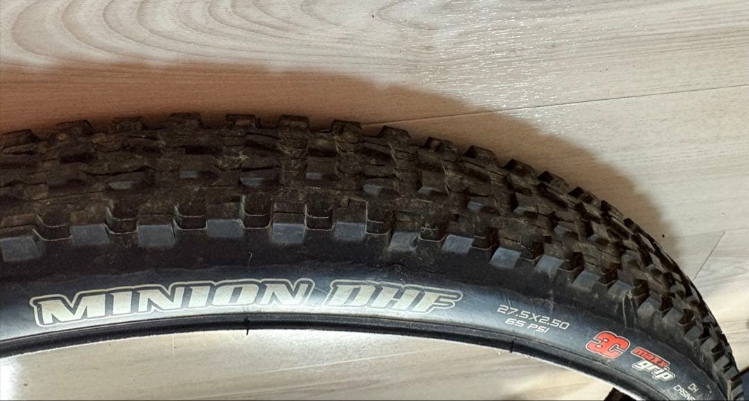 MAXXIS MINION DHF MAX GRIP 27.5×2.5
