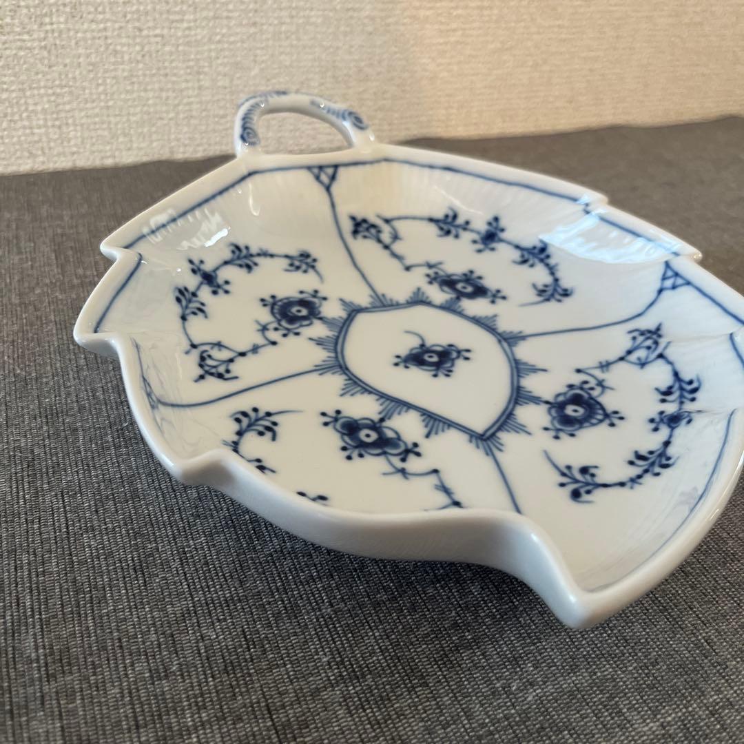 ロイヤル コペンハーゲンブルーフルーテッド リーフディッシュ倉