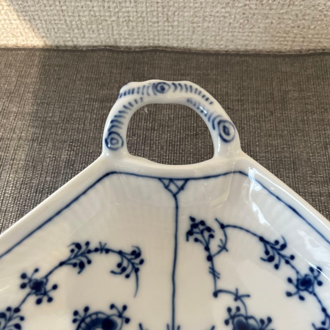 ロイヤル コペンハーゲンブルーフルーテッド リーフディッシュ倉