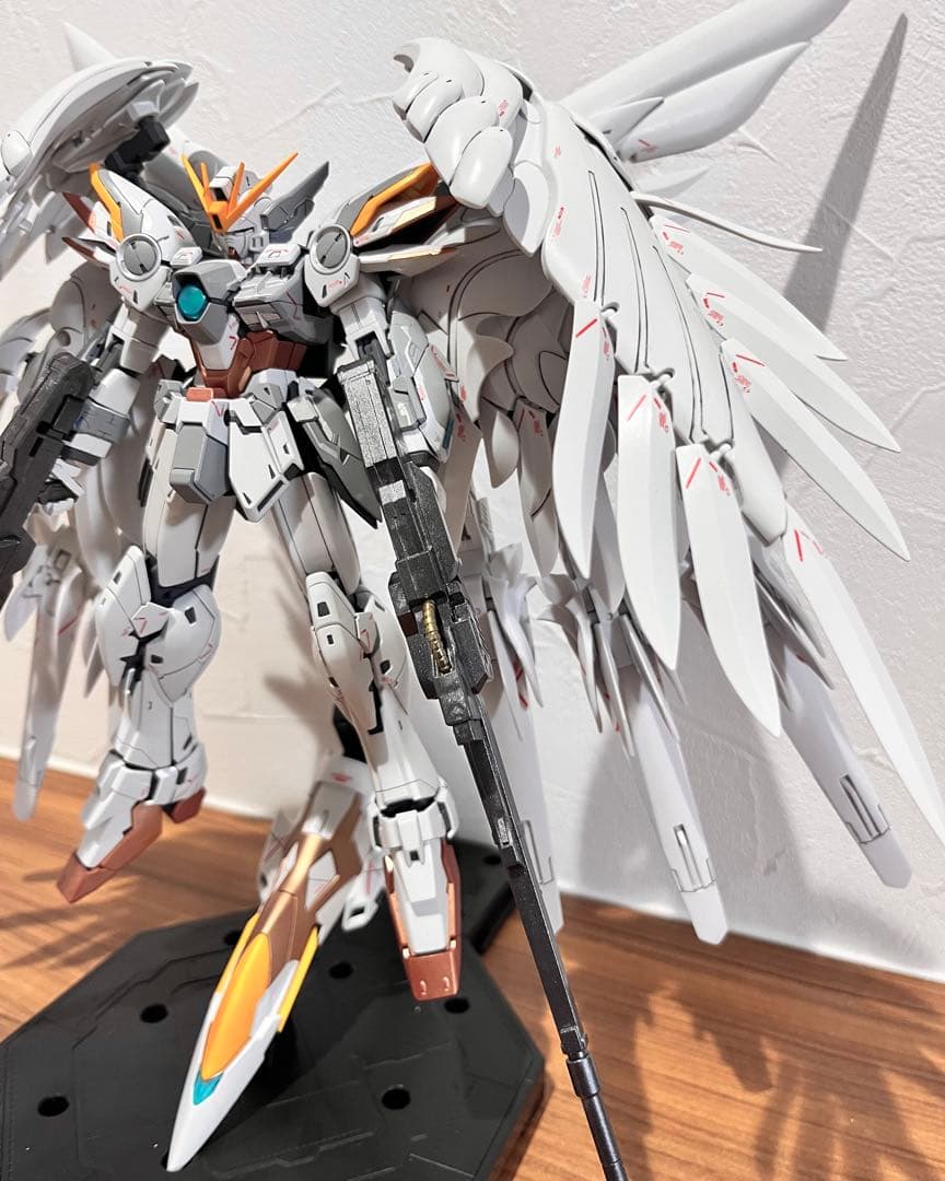1/100MG ウィングガンダムゼロ EW Ver.Ka スノーホワイト 完成品