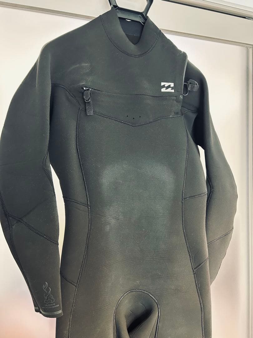 ビラボン　billabong ウェットスーツ　ジャーフル　MLサイズ　既製品