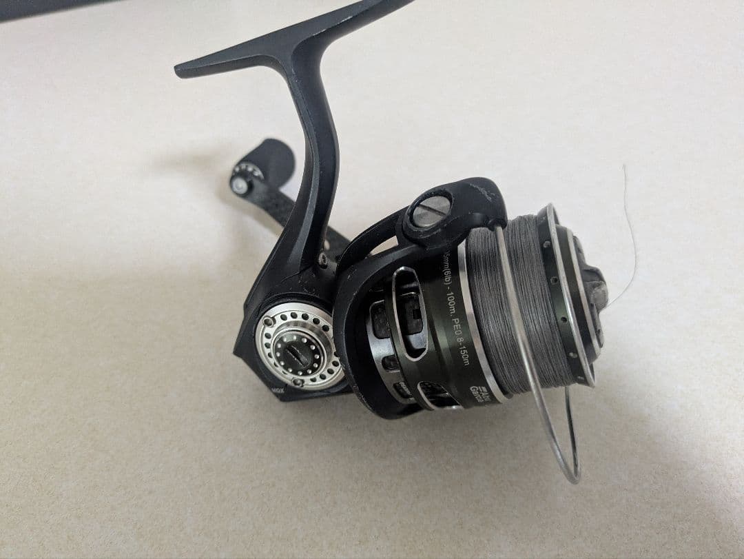 アブガルシア Revo MGX 2500S スピニングリール 廃盤 希少