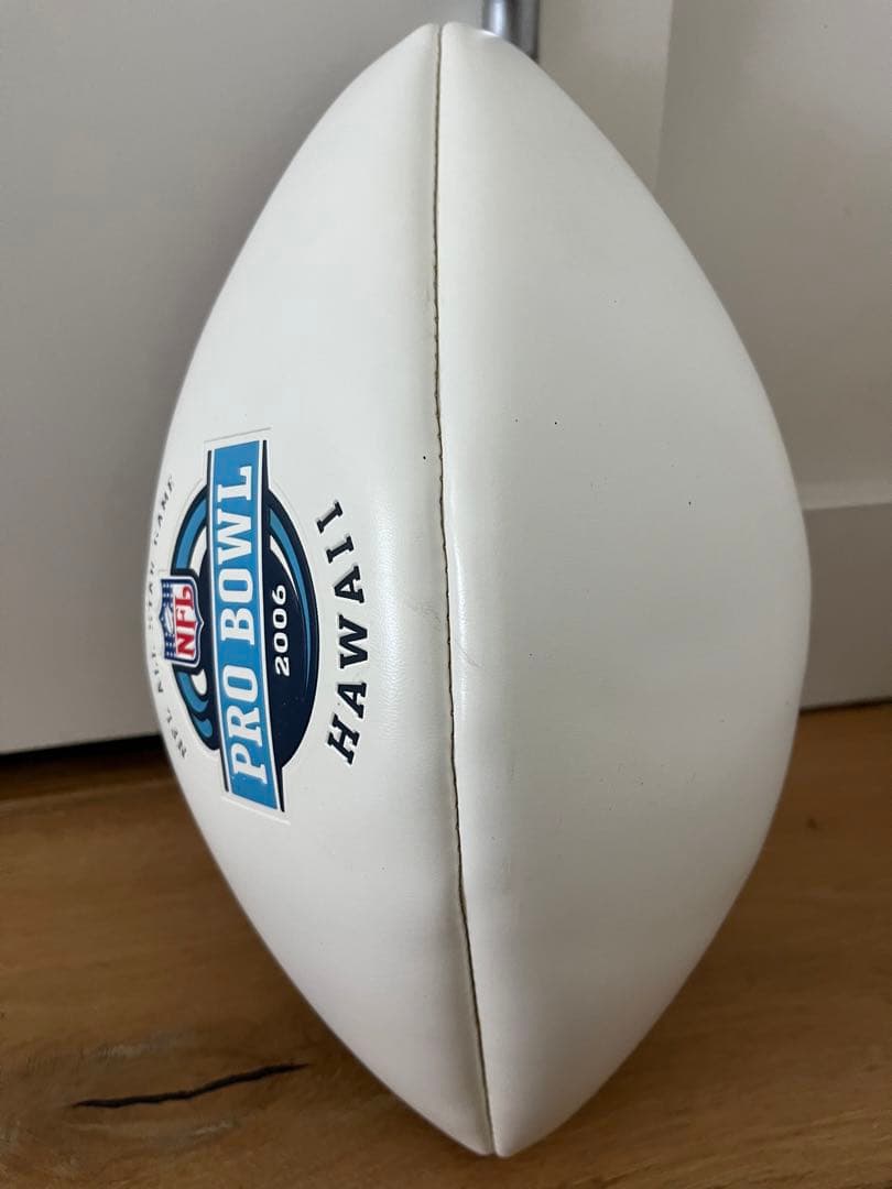 超レア！NFLプロボウル2006アメリカンフットボール、ミニヘルメット&おまけ付