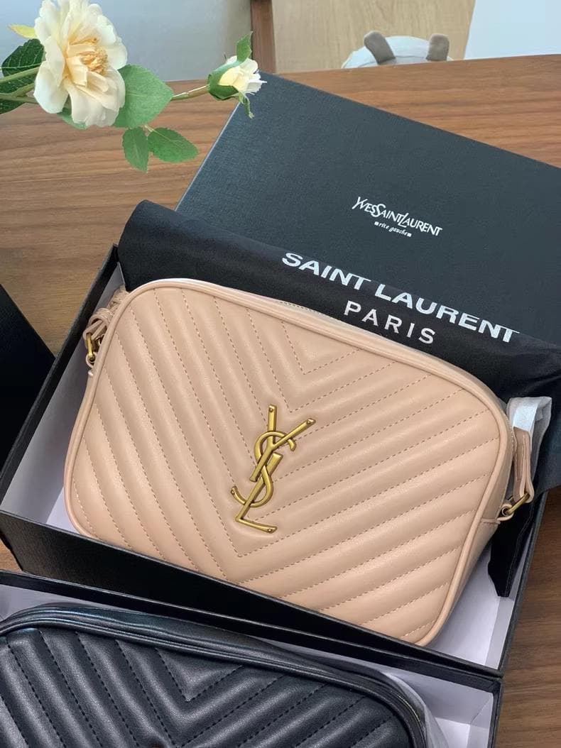 VIP非売品 サンローラン ルー カメラバッグ キルティングレザー YSL