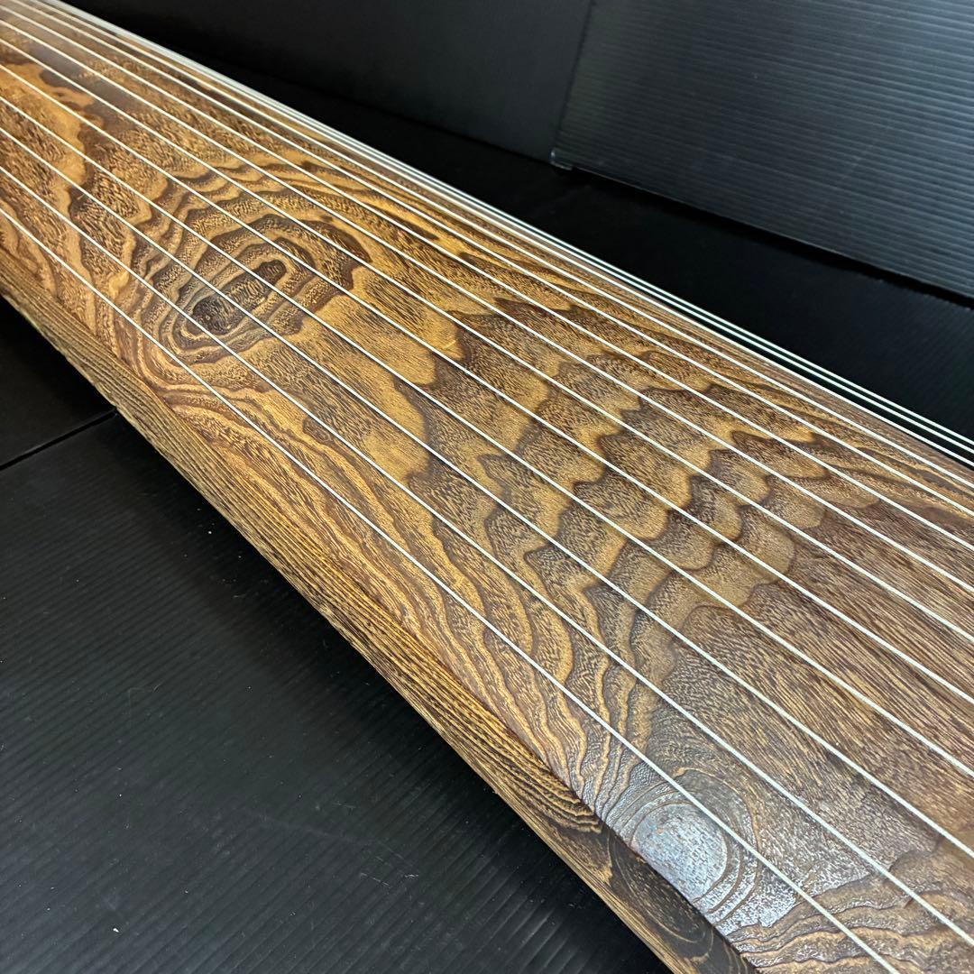 琴 筝 すだれ彫り 上角巻き 紅木装飾 金彩鶴松図 蒔絵口前 並甲 13弦 良品