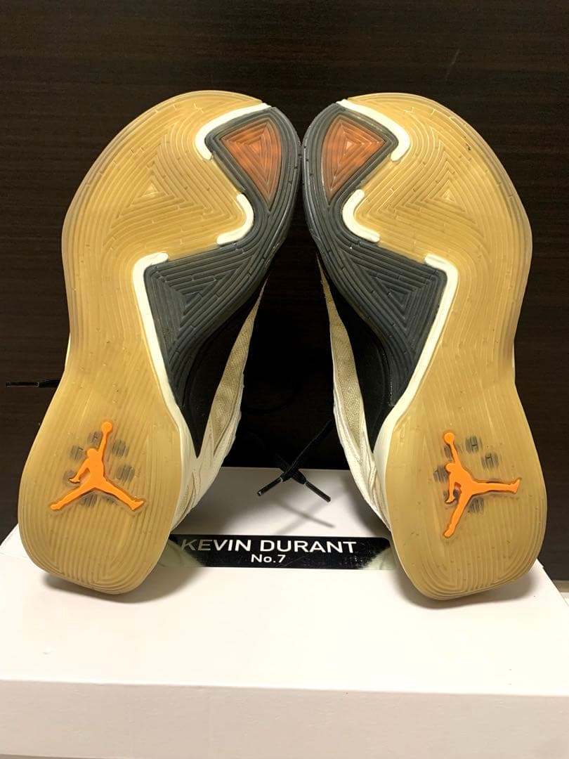 ジョーダン(JORDAN)バッシュ　ルカ 2 26.5