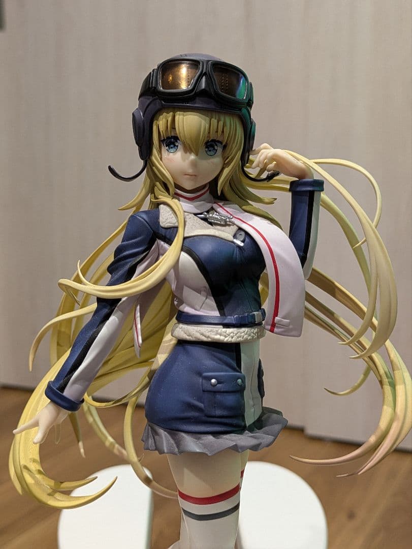 戦翼のシグルドリーヴァ クラウディア・ブラフォード 1/7フィギュア
