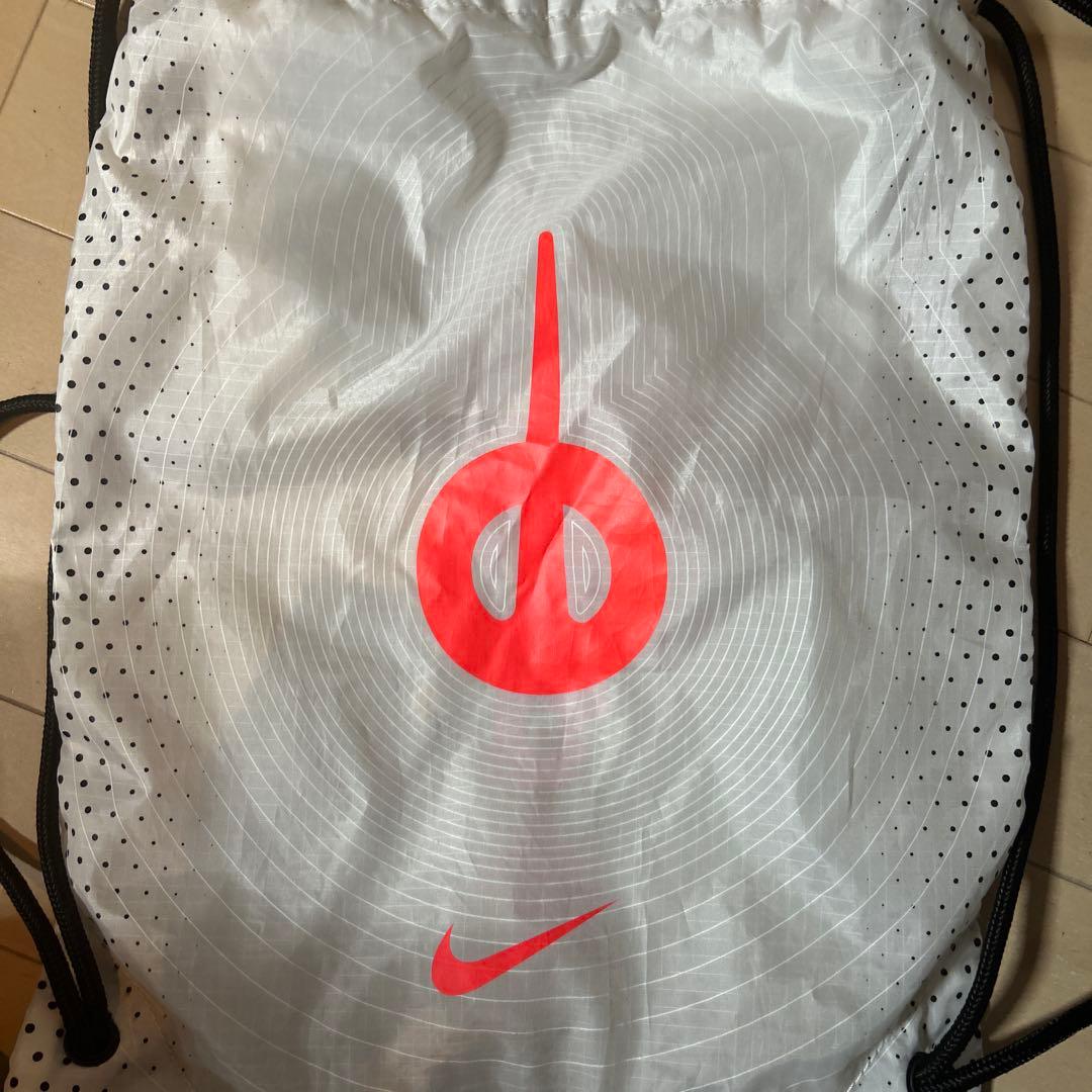 サッカーシューズ NIKE ティエンポ 収納袋付き