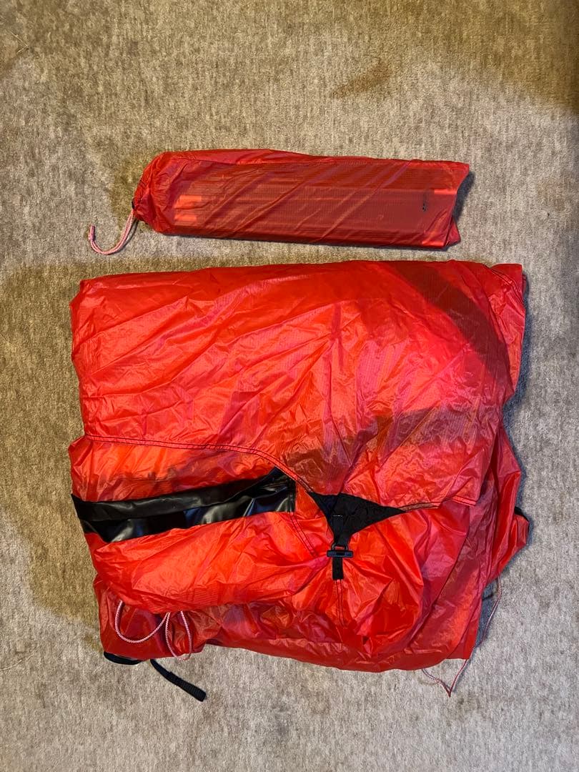 HILLEBERG ヒルバーグ サイボ 3人用　レッド