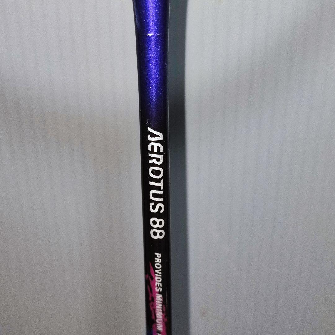 YONEX AEROTUS 88 バドミントンラケット 3UG4 テープ付