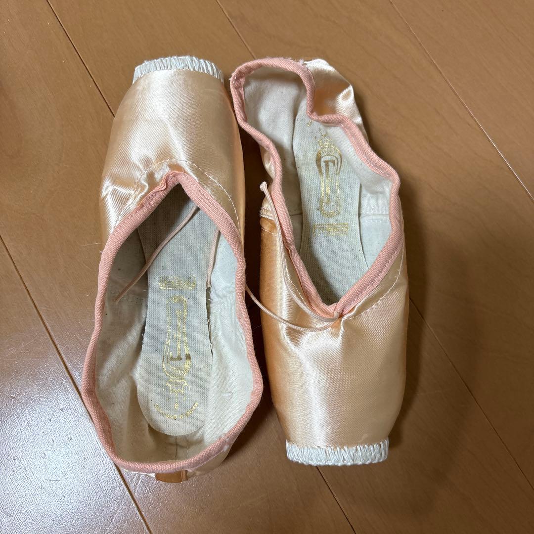 Freed of London トゥシューズ 4.5 x 十　①