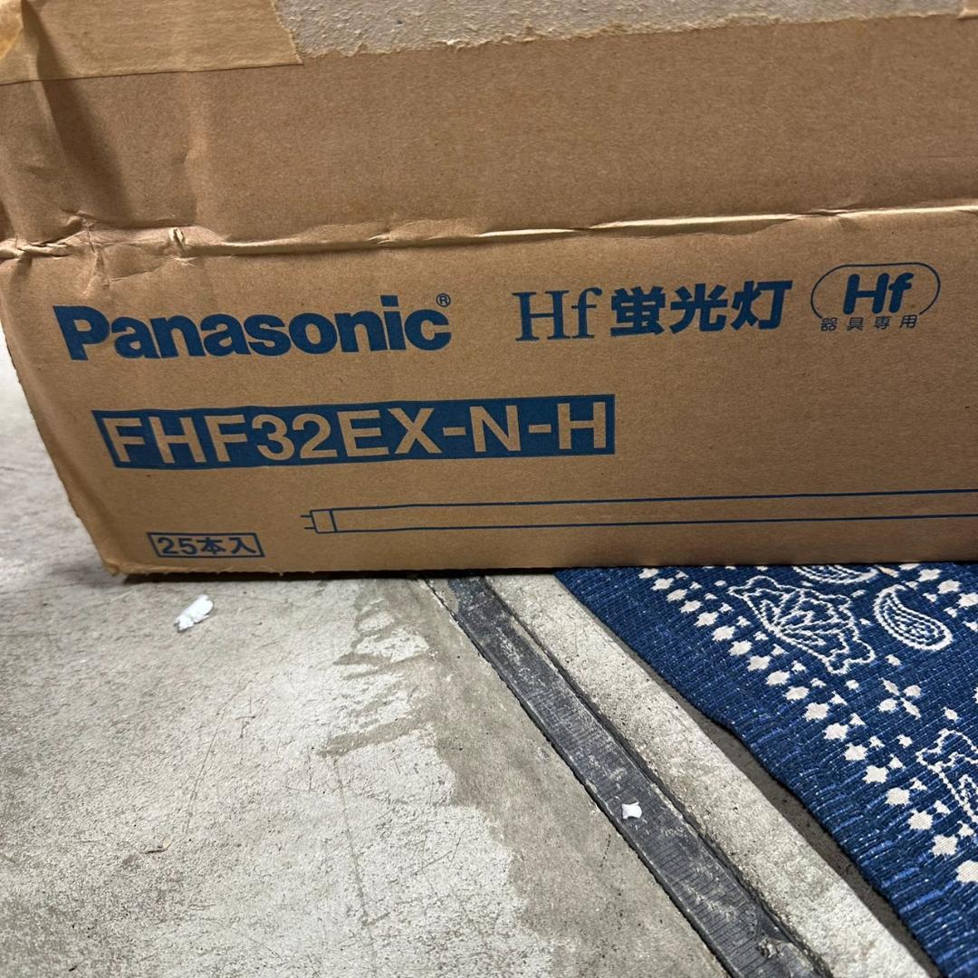 panasonic　蛍光灯　FHF32EX-N-H　ナチュラル色　17本　32形