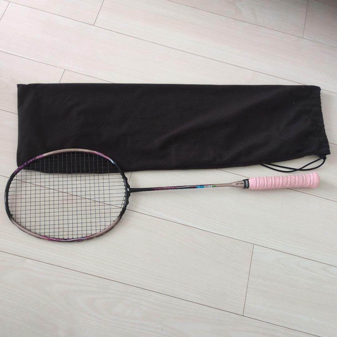 バドミントン　ラケット　YONEX　ヨネックス　ASTROX　ガット　グリップ