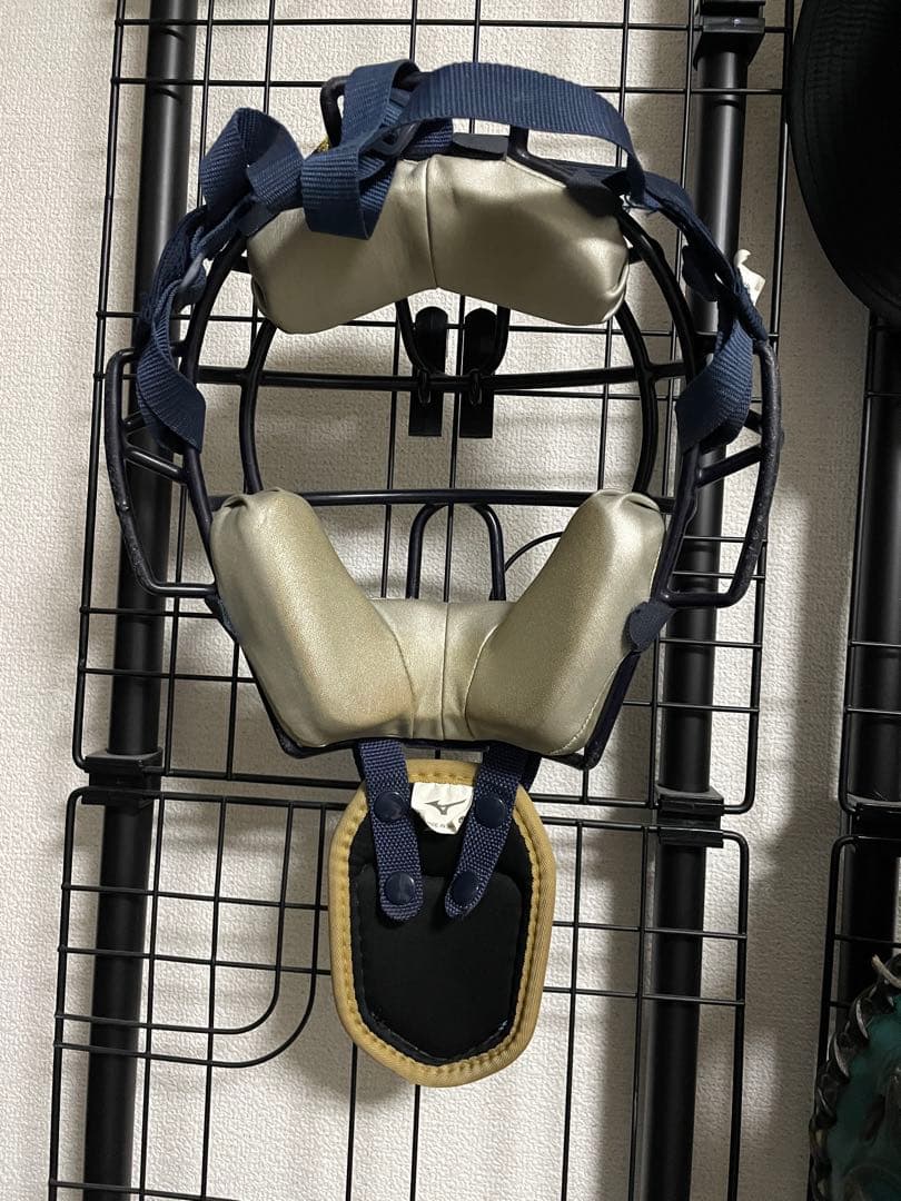 キャッチャー防具　レガース、マスク、ヘルメット