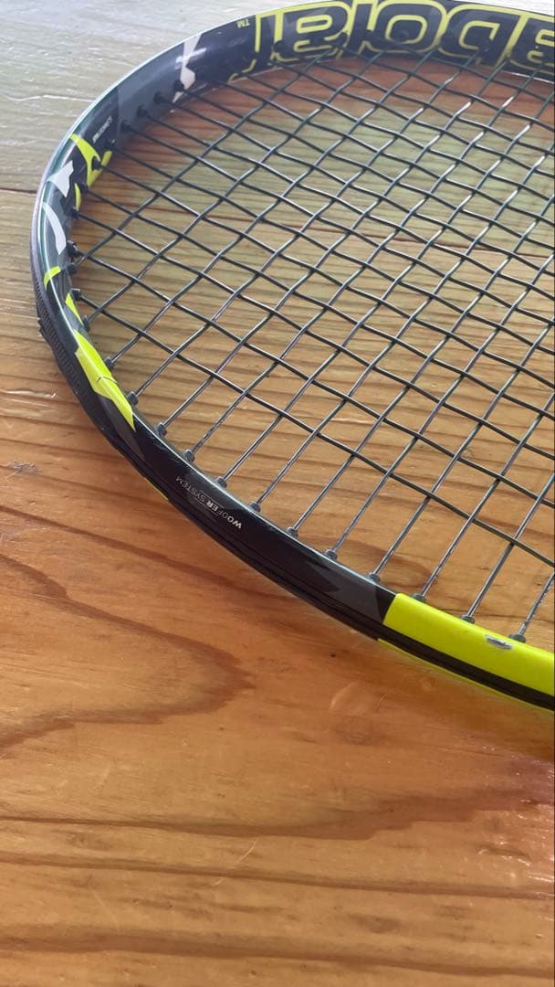 Babolat Pure Aero プラス テニスラケット
