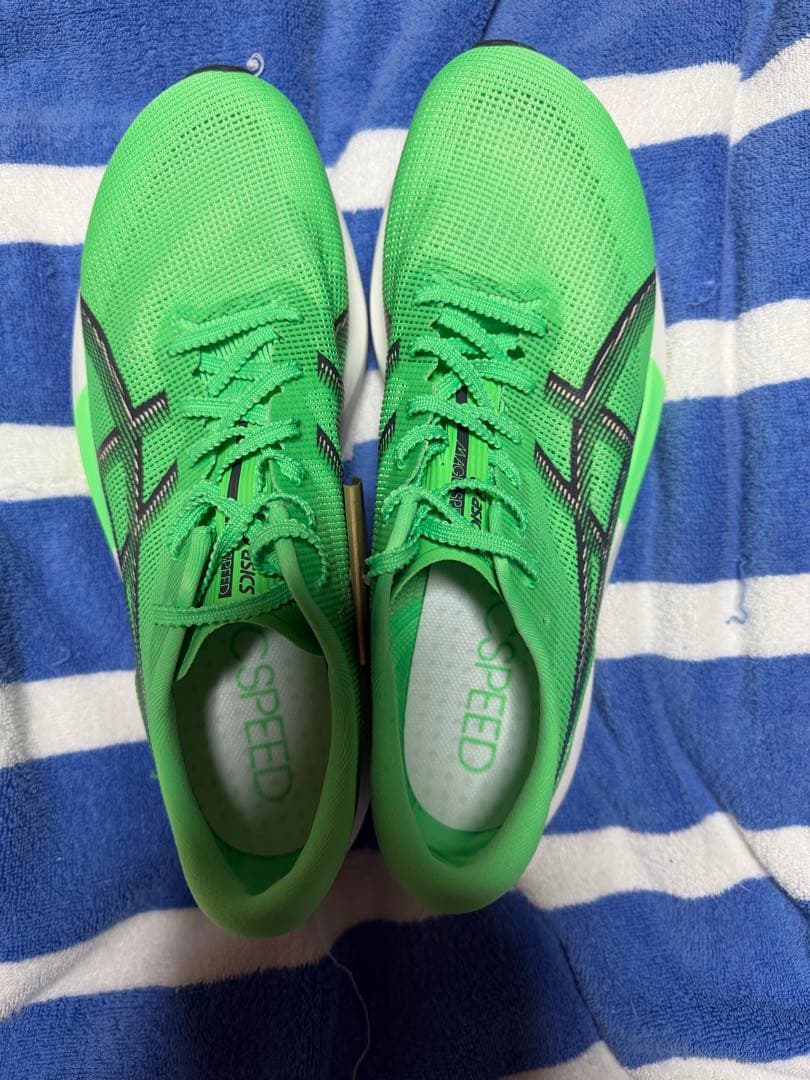 アシックスMAGIC SPEED 5新品28、0センチ