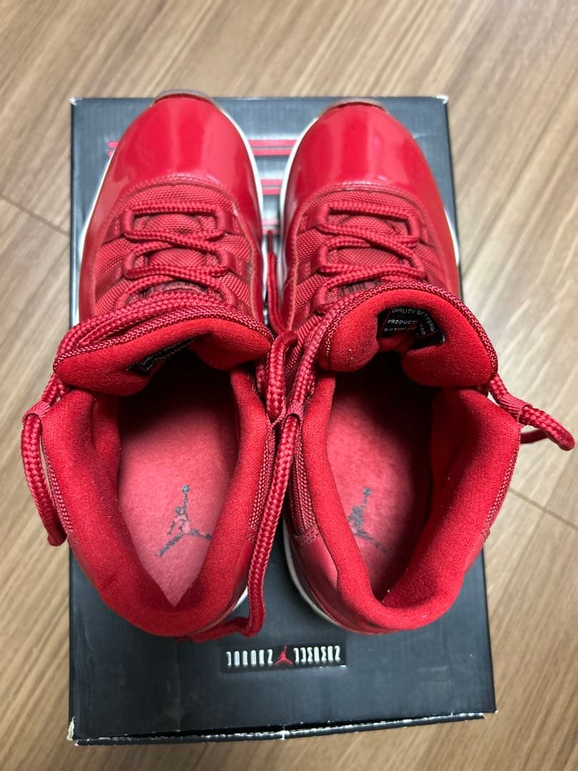 NIKE ナイキ AIR JORDAN 11 RETRO エアジョーダン11
