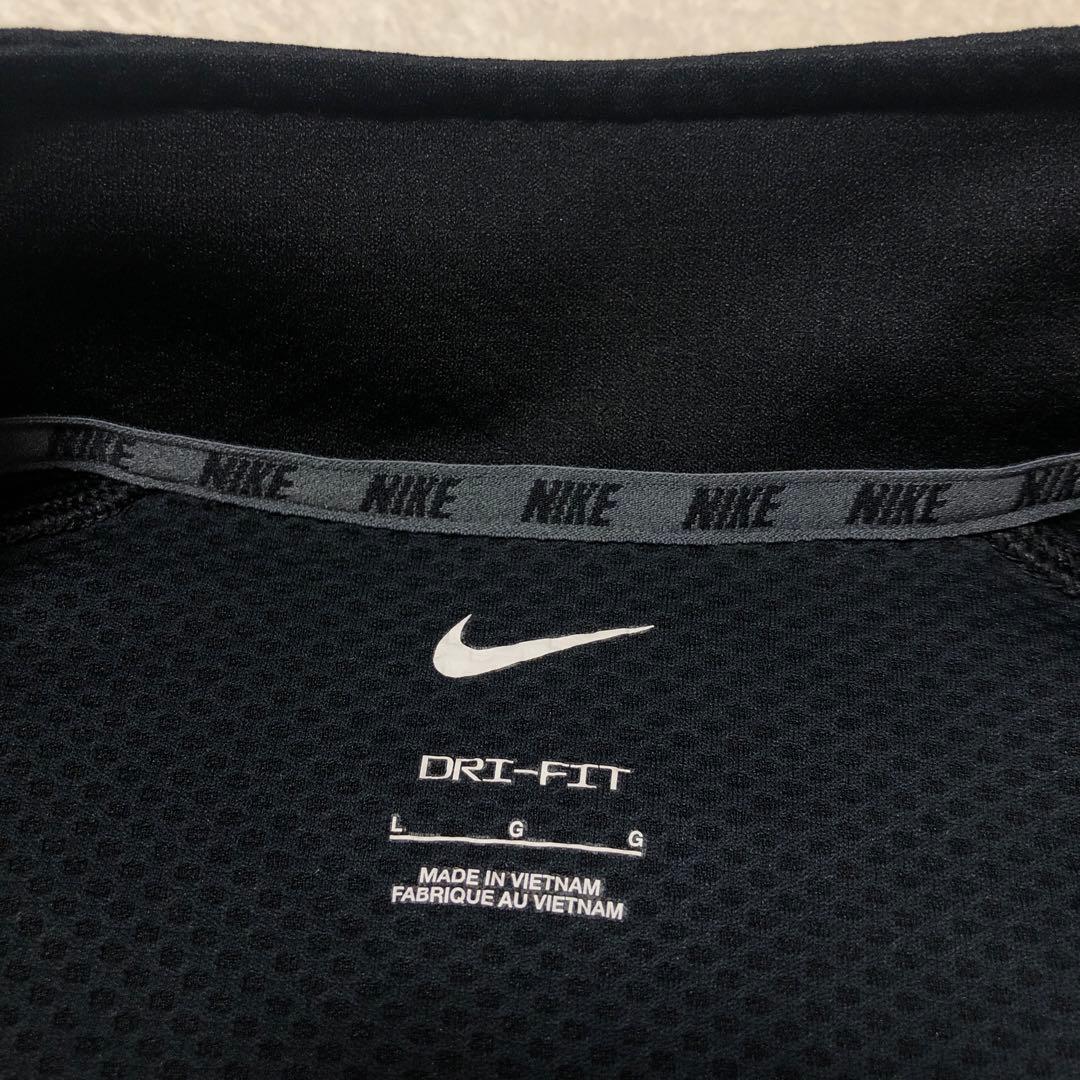 NIKE ナイキ　ハーフジップ　トレーニングウェア　スウォッシュ刺繍ロゴ　黒