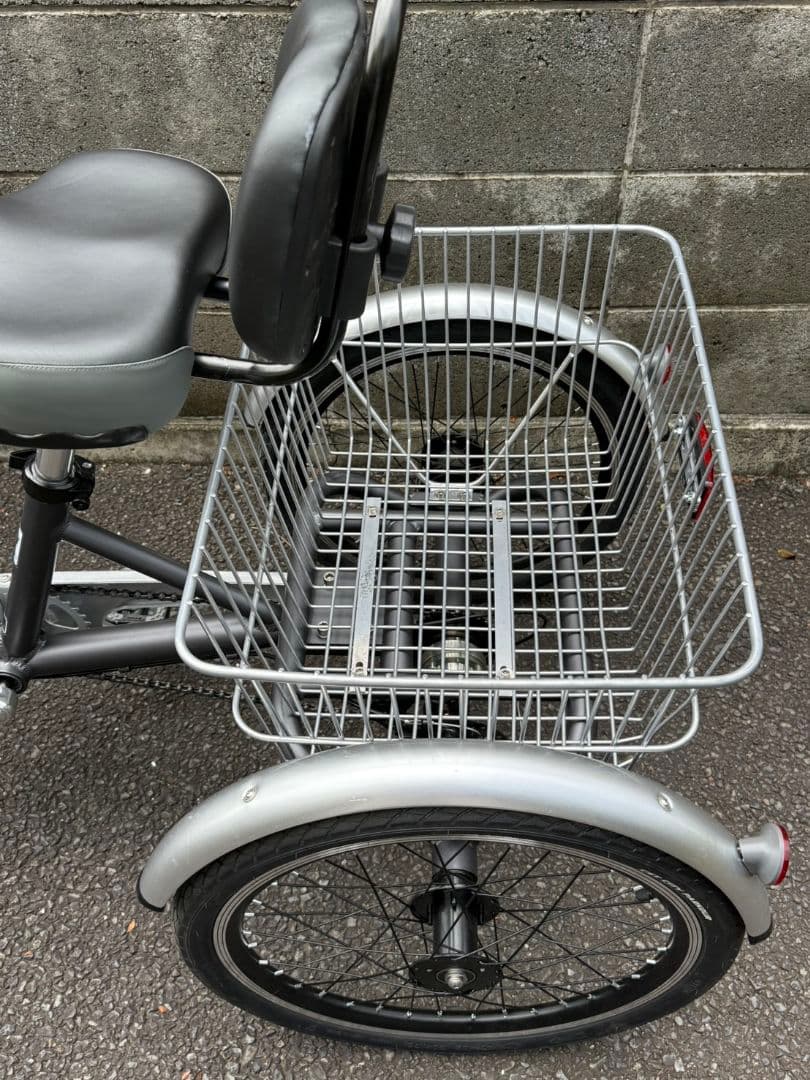 大人用　三輪自転車　グレー超美品！