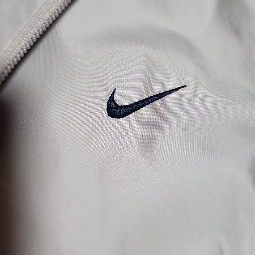 ★値下げ送料無料★Nike社製 ウィンドブレーカー オフホワイト/ワインレッド