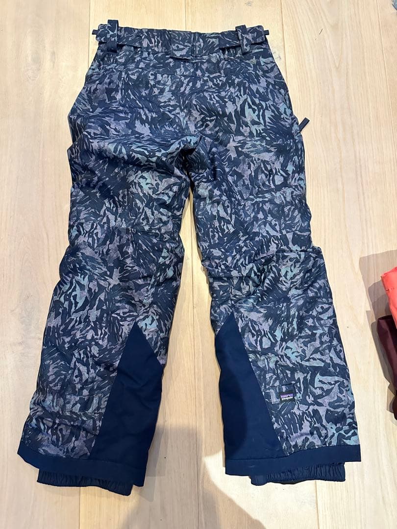 patagonia 子ども用スキーウェア 上下セットS7-8