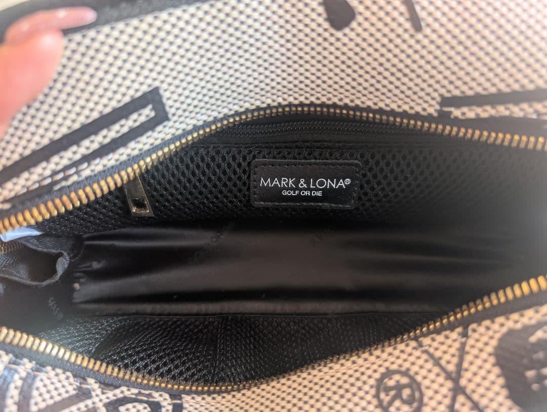 MARK & LONA スカルプリントポーチ