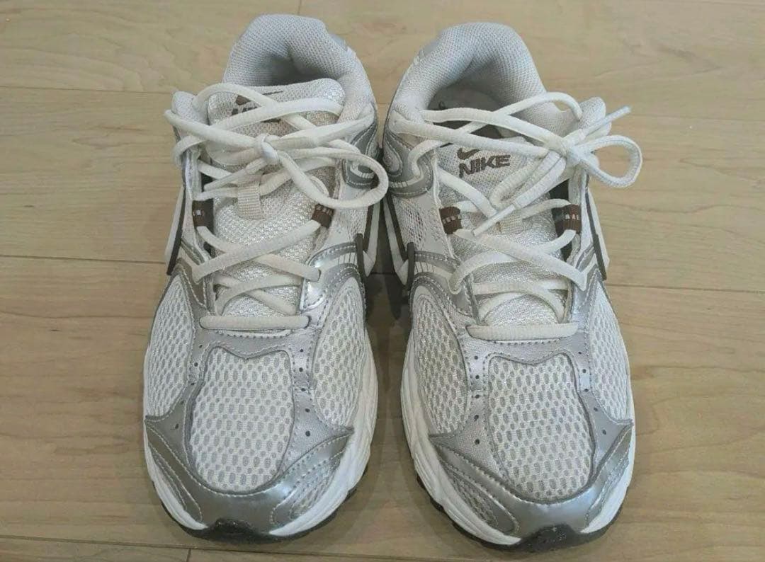 NIKE ナイキ W V2K RUN