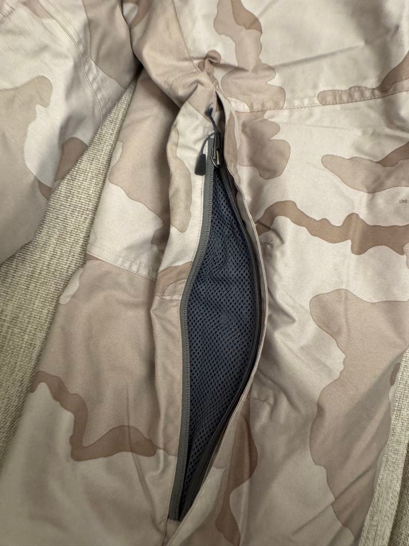 THE NORTH FACE カモフラージュ スノーボードパンツ