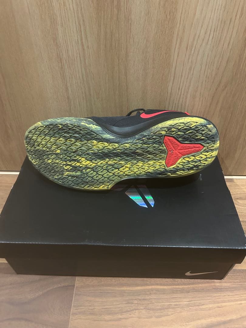 シューズ(男性用) NIKE MAMBA FURY