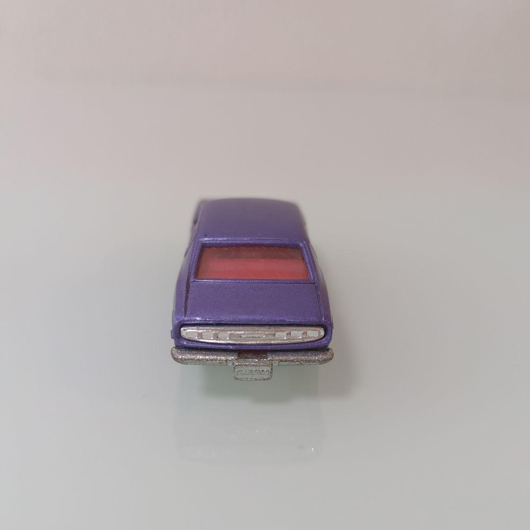 黒箱 トミカ 日産ブルーバードU 1800SSS-E 色指定箱