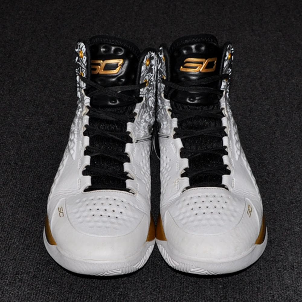 ☺UNDER ARMOUR CURRY 1 (MVP) 27.5