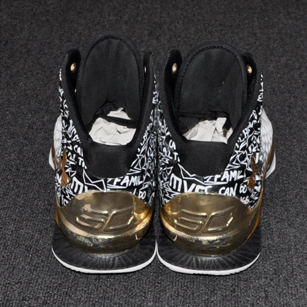 ☺UNDER ARMOUR CURRY 1 (MVP) 27.5