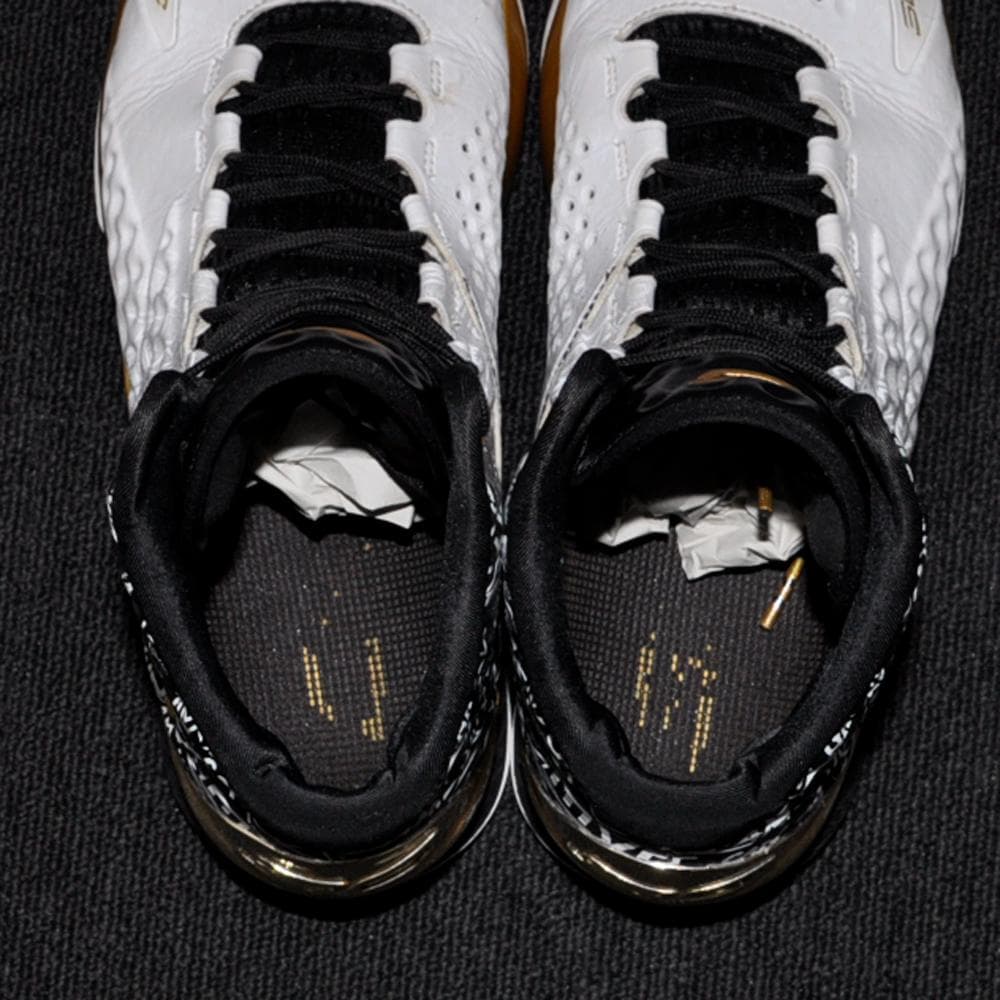 ☺UNDER ARMOUR CURRY 1 (MVP) 27.5
