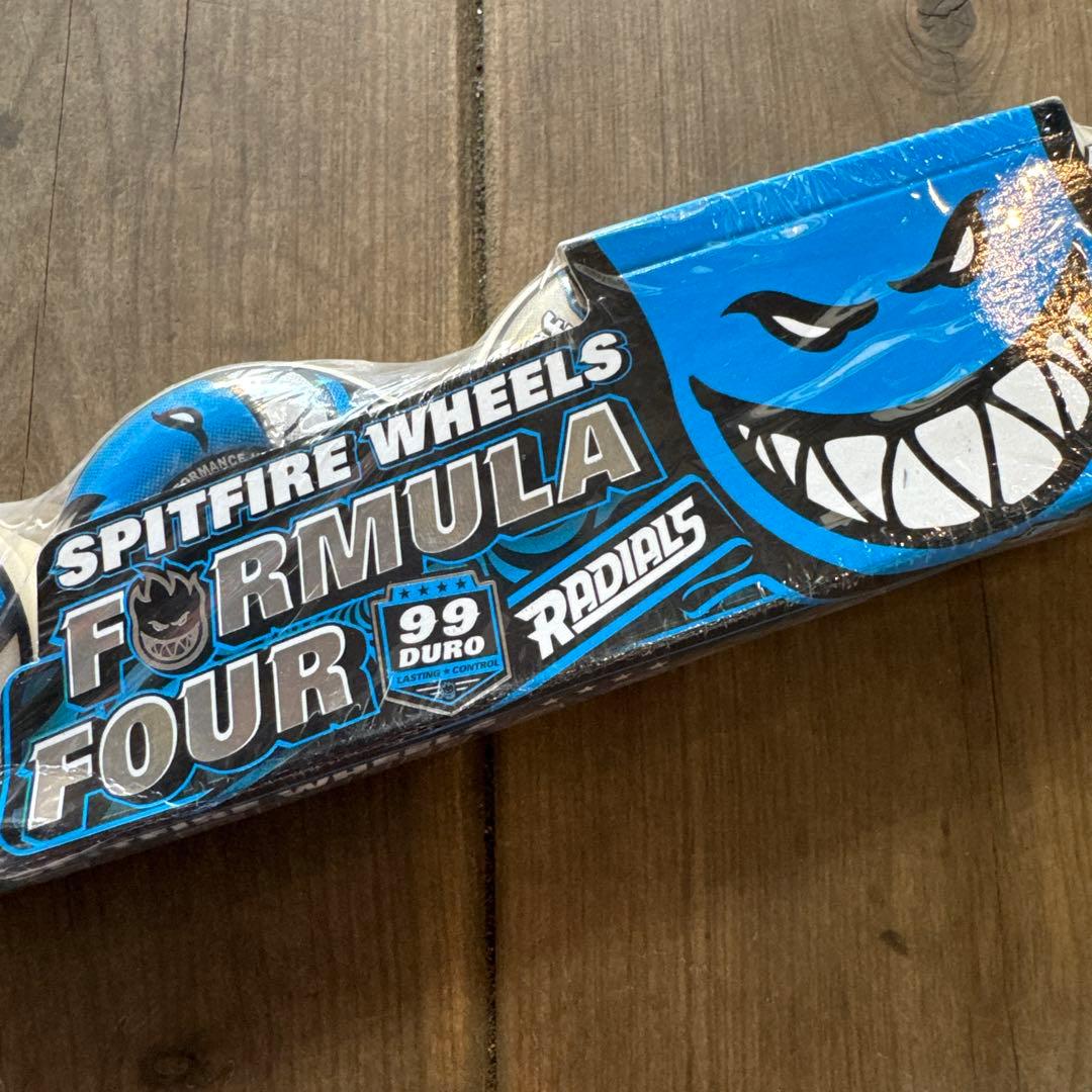 SPITFIRE フォーマル4ラディアル56mm 99a 定価¥9,130
