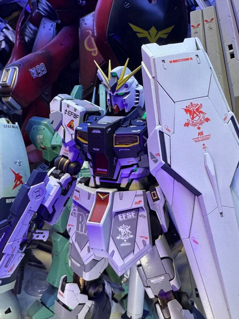 MG νガンダムverKA 塗装完成品　ガンプラ　プラモデル　pgu