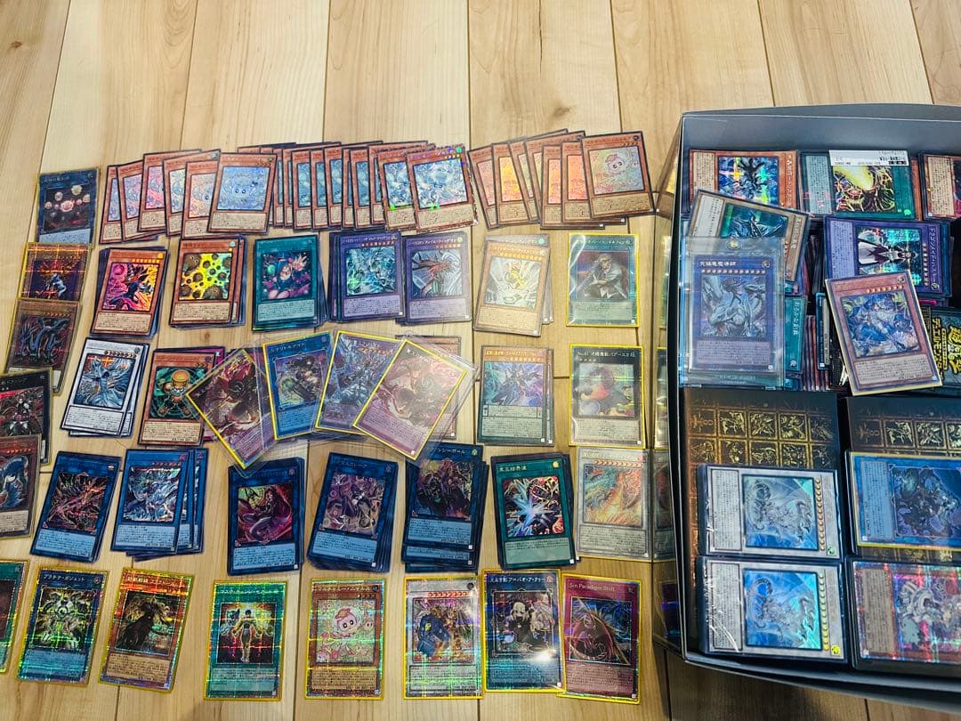 遊戯王引退品　スーパーレア以上1000枚越え　まとめ売り