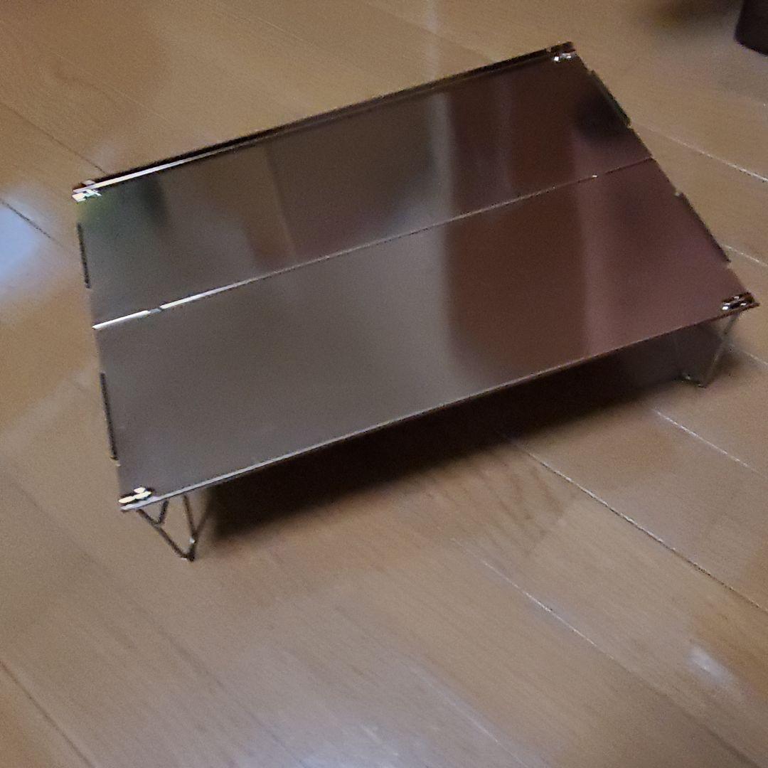 テーブル