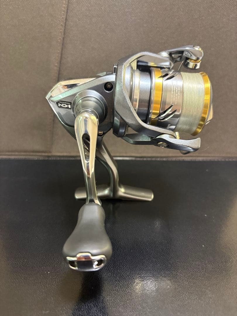 美品⭐︎SHIMANO ULTEGRA C2000HGS-B⭐︎リール