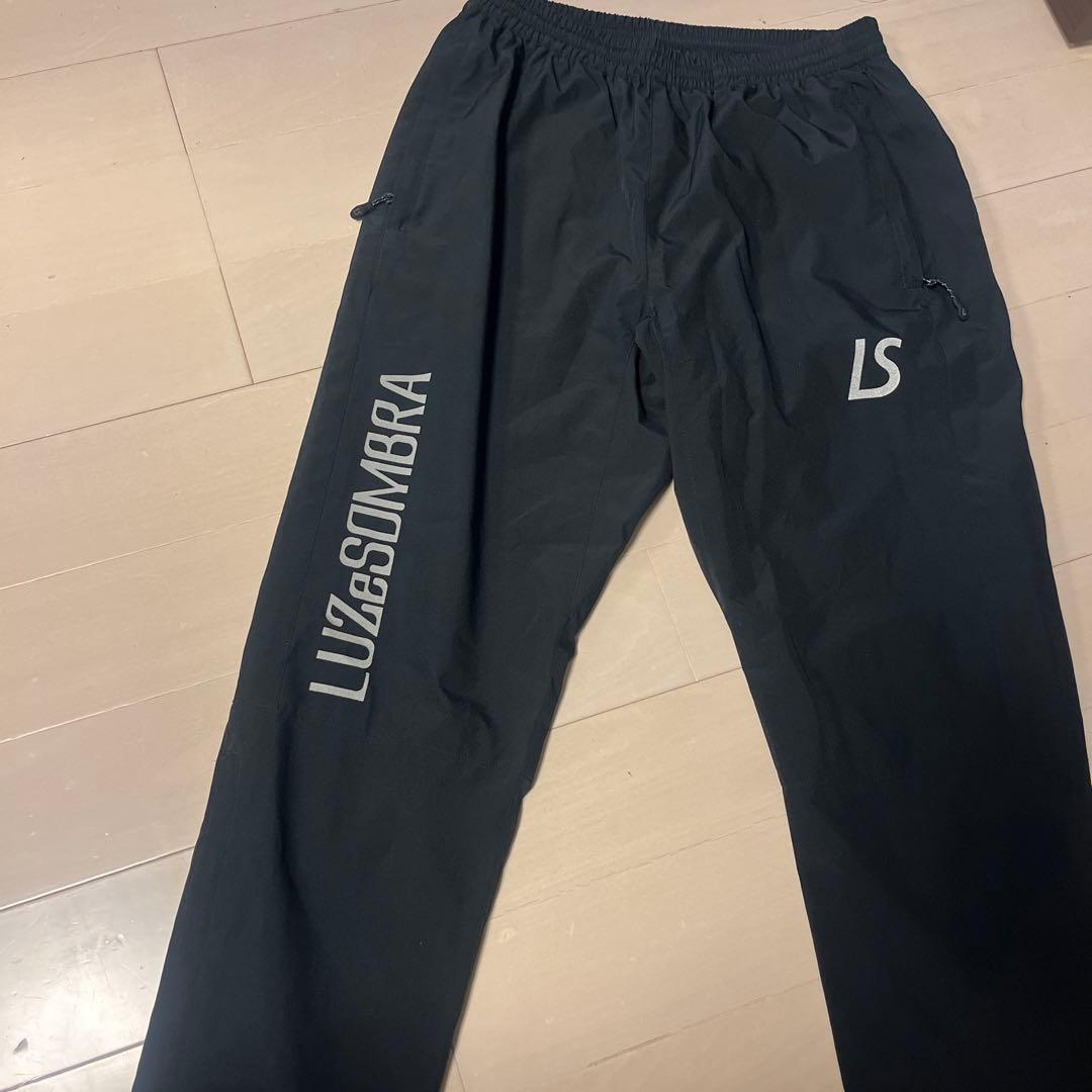 お値下げします　サッカー　ピステ　上下　ルースイソンブラ　L