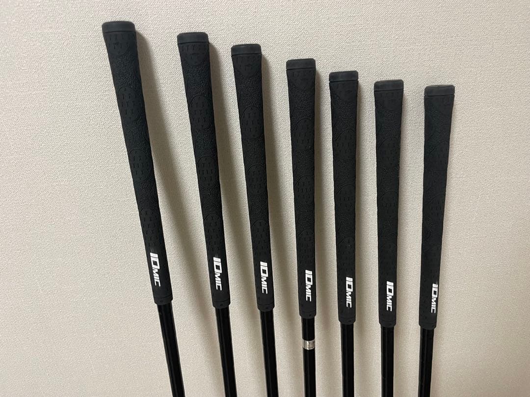 希少美品限定版　 タイトリストT200 Black 8本セット！