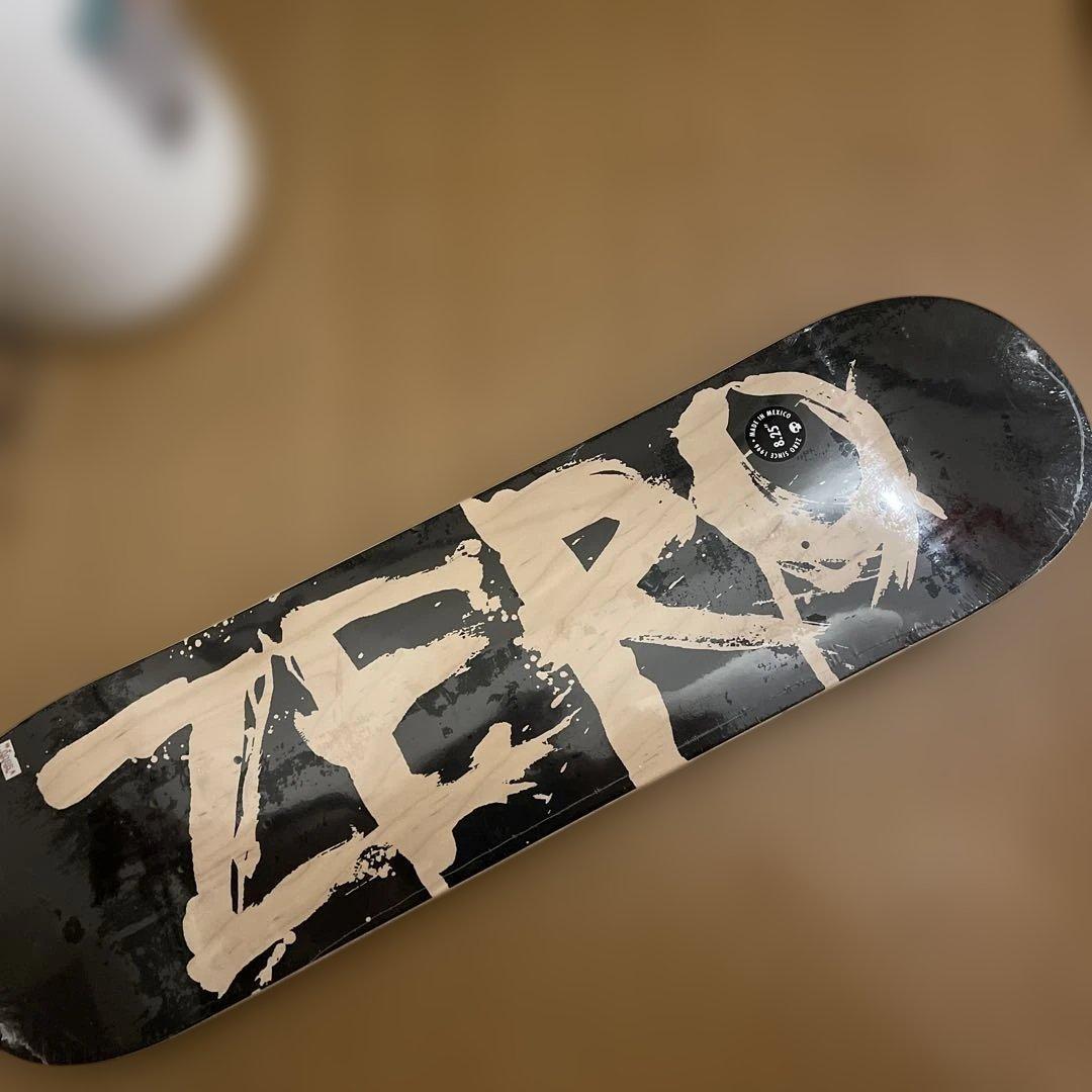 ZERO スケートボードデッキ 8.25インチ
