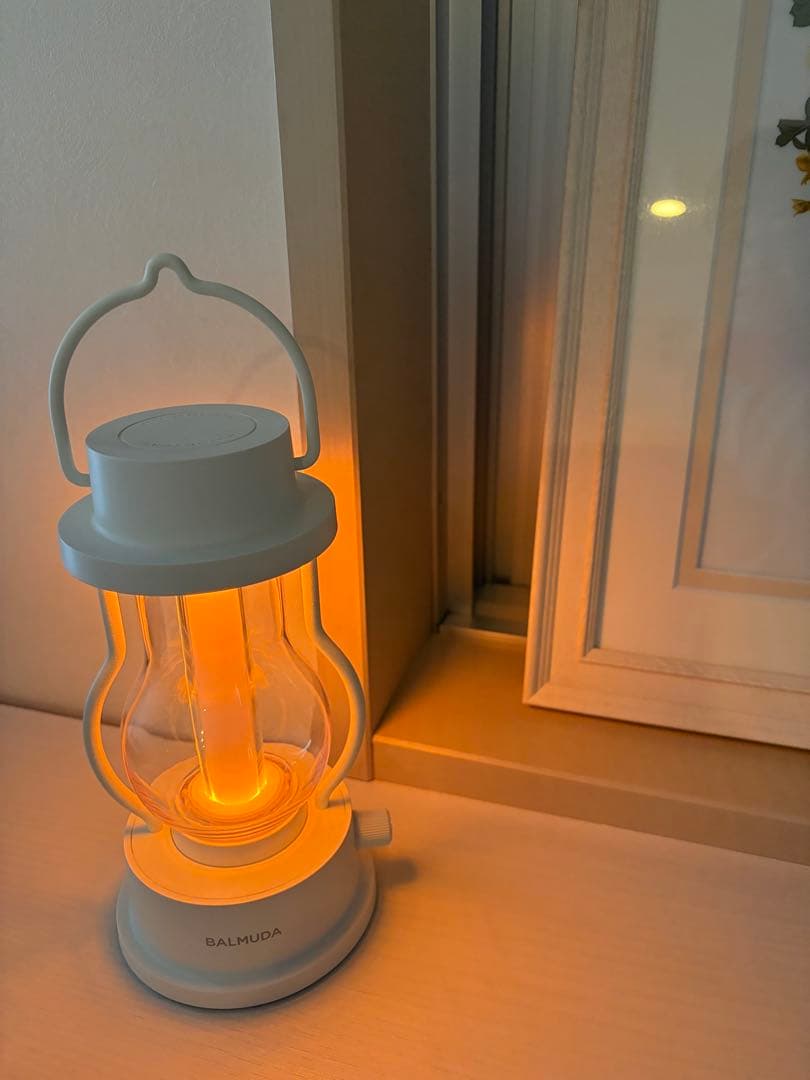 BALMUDA The Lantern ホワイト　バルミューダ　ランタン　白