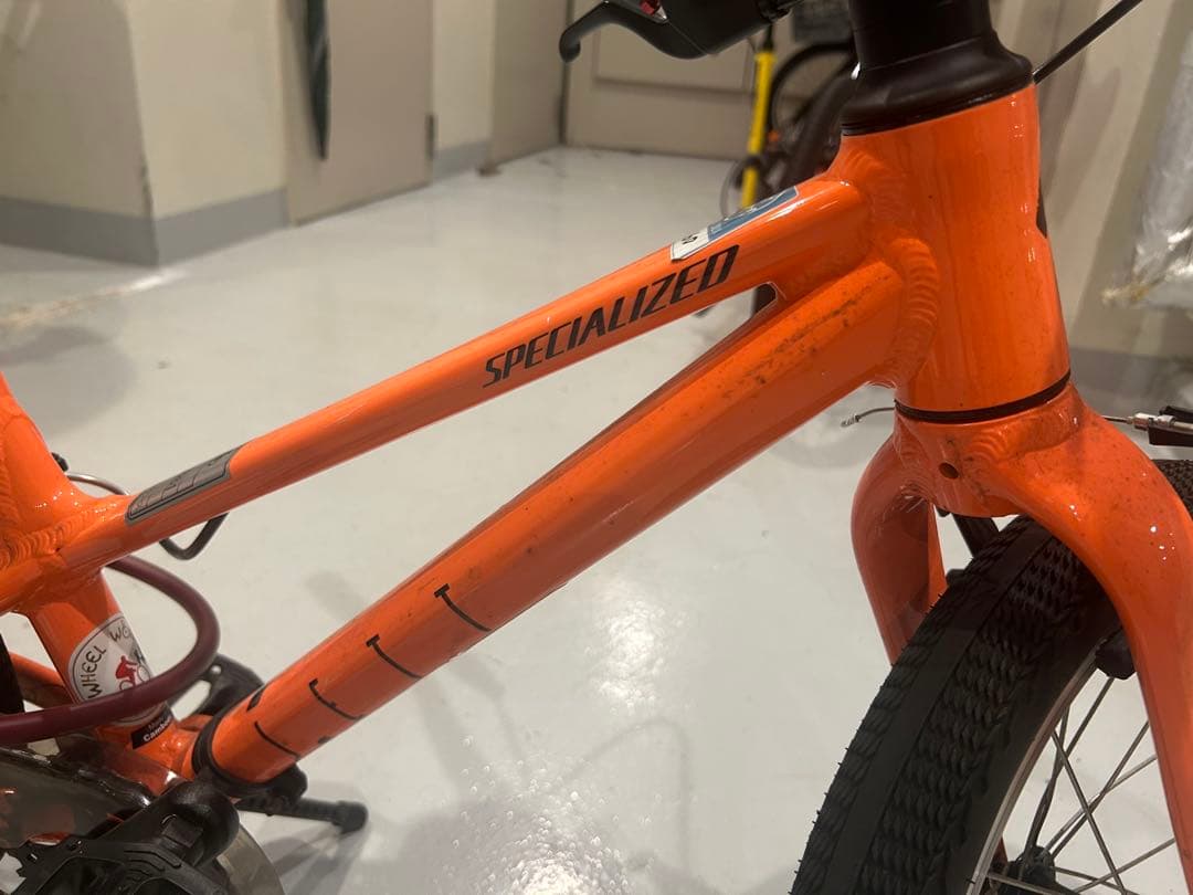 ⭐︎SPECIALIZED 16インチ オレンジ　東京都引き取り希望