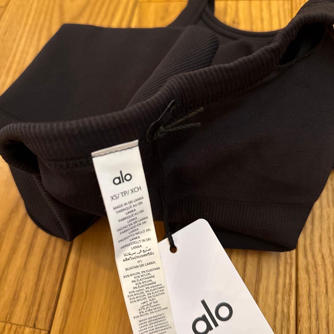 ALO Yoga アロヨガ　タンクトップ　スポーツブラ　ヨガウェア　XS 黒