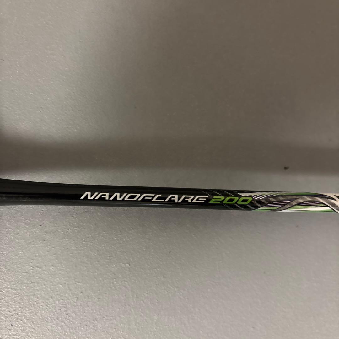 YONEX ナノフレア200 バドミントンラケット 軽量 初心者〜中級者向け