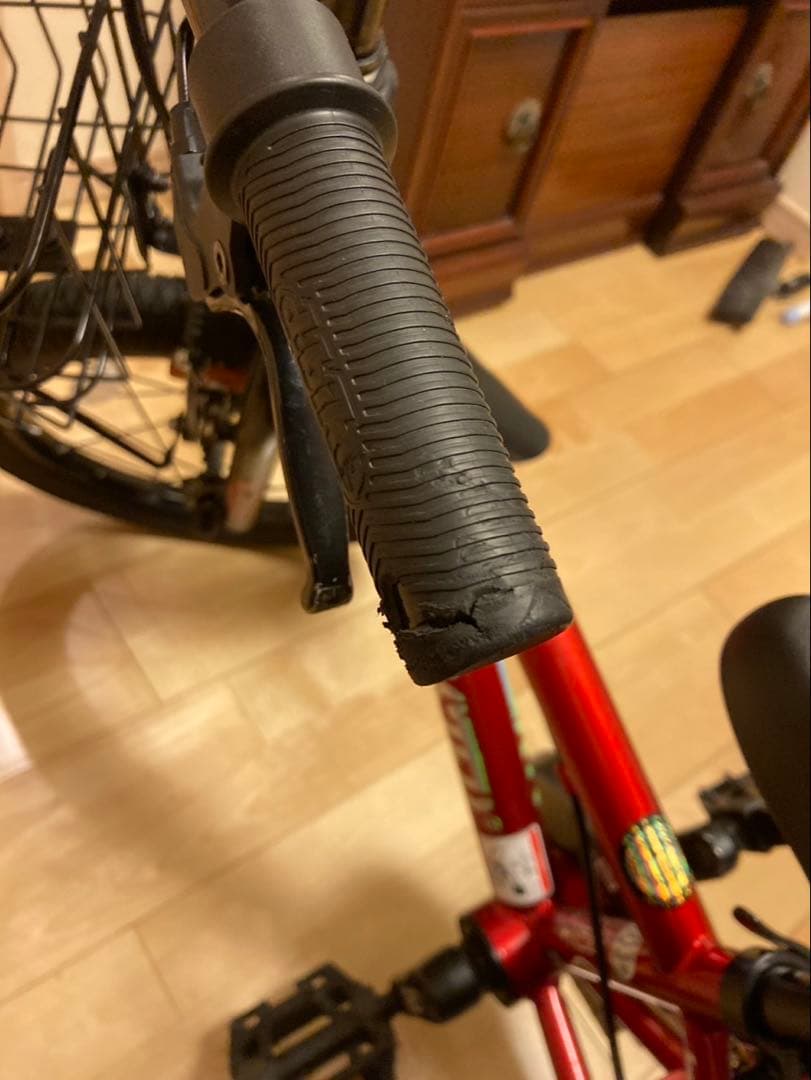 三重引取　アイデス　d-bike 自転車　カゴ　補助輪　付き　赤　ストライダー