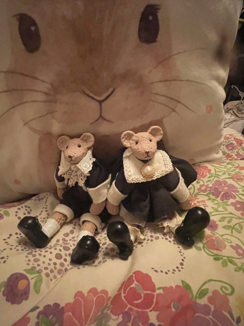 超かわいいペアのヴィクトリア朝風オルゴール付きテディベア Teddy Bear